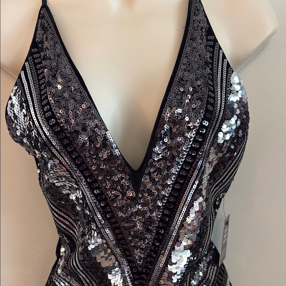 Sequin V-Neck Bodysuit in Black and Silver Timeless Chic Elegant Design Small - Picture 2 of 9